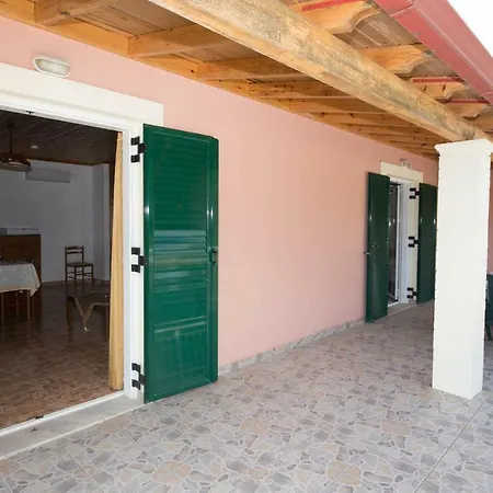 Dimitra Apartment