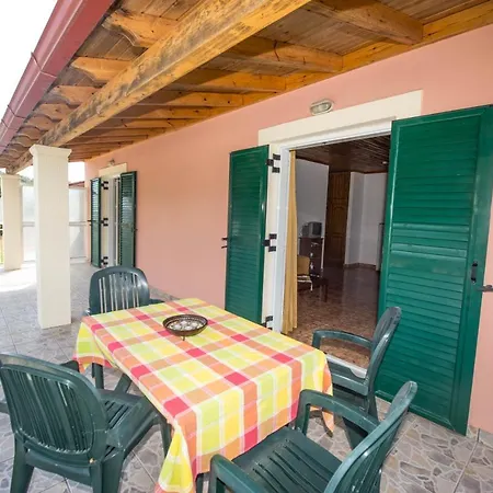 Dimitra Apartment Agios Georgios Pagon