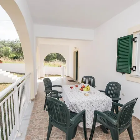 Apartment Dimitra *